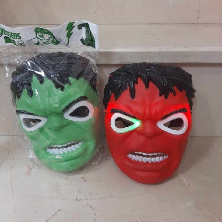 PVCDE IŞIKLI HULK MASKE